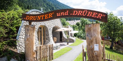 Hüttendorf - Gartengrill - Kärnten - Erdhäuser und Suiten im Hobbit-Style