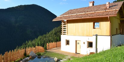 Hüttendorf - Pools: Schwimmteich - Ratschings - Naturchalet EinStein - Natur Chalet 