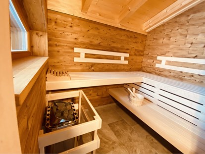 Hüttendorf - zustellbares Kinderbett - Bodenmais - Sauna von Innen - Bergbauernchalets 