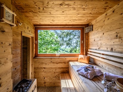 Hüttendorf - Schwerpunkt: Romantikurlaub - Zwiesel - Sauna Chalet WUNDERschön - Traumhütten für Zwoa
