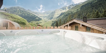 Hüttendorf - Schwerpunkt: Winterurlaub - Tirol - Optional buchbarer Whirlpool - Appart & Chalets Montana