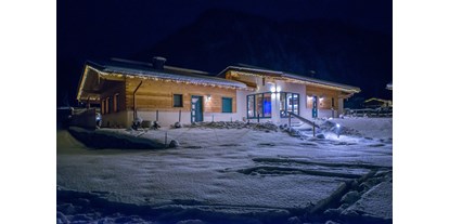 Hüttendorf - Schwerpunkt: Winterurlaub - Tirol - Unser gemütliches Wellness Chalet  - Almdorf Tirol am Haldensee