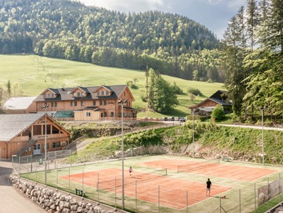 Hüttendorf - Kinderhochstuhl - Hinterstoder - Tennis im Narzissendorf - Narzissendorf Zloam