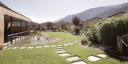 Hüttendorf - Sonnenterrasse - Südtirol - AMOLARIS Private Garden Chalets & Residence