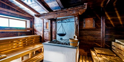 Hüttendorf - Bar/Pub - Tirol - Finnisch Sauna - Alpendorf Anno Dazumal