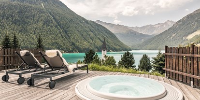 Hüttendorf - Schwerpunkt: Wanderurlaub - Südtirol - Wellness für die Seele Hotel & Chalets Edelweiss - Hotel & Chalets Edelweiss