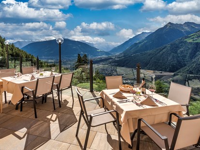 Hüttendorf - zustellbares Kinderbett - Trentino-Südtirol - Panoramaterrasse  - MOUNTAIN VILLAGE HASENEGG