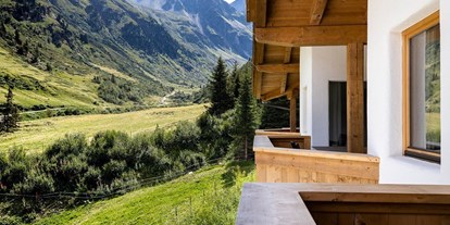 Hüttendorf - Massagen: im Hauptgebäude - Tiroler Oberland - das Chaletdorf - Pitztal