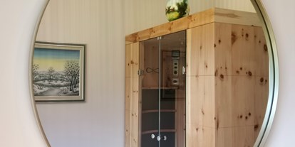 Hüttendorf - Trockenraum: im Chalet - Tirol - Zirbenholz Infrarotkabine (erster Stock) - Lodge Sirius  - TYROL PURElife Lodges 