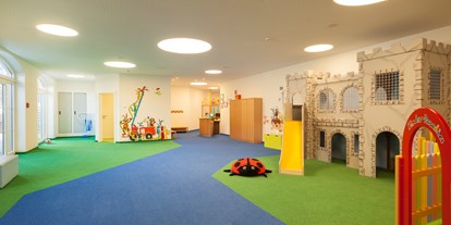 Hüttendorf - Spielzimmer - Tirol - Kinderklub am Hotel Der Lärchenhof - Chalets am Hotel Der Lärchenhof