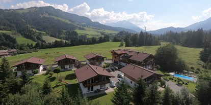 Hüttendorf - Tiroler Unterland - Birdview Sommer - Feriendorf Wallenburg