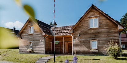 Hüttendorf - Niedersachsen - Premium Lodge mit 2 Schlafräumen, Kamin und Sauna. 2 Einheiten unter einem Dach.  - Torfhaus HARZRESORT