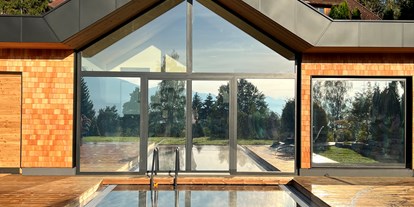 Hüttendorf - Sauna: im Hauptgebäude - Steiermark - Privater Infinitypool ganzjährig beheizt (30 Grad, 4 x 8 m) - Luxus Chalet Annelies