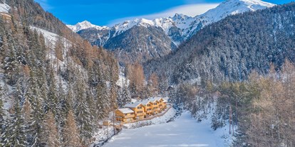 Hüttendorf - zustellbares Kinderbett - Tiroler Oberland - Außenansicht Winter - Chalets Stuibenfall
