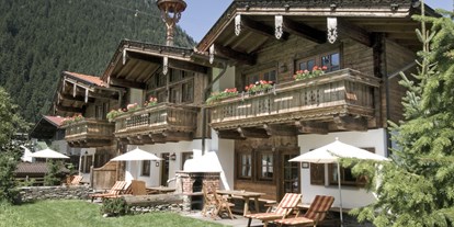 Hüttendorf - Balkon - Tirol - ChaletDorf BRUGGER in Mayrhofen - BRUGGER | ChaletDorf