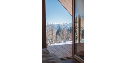 Hüttendorf - Umgebungsschwerpunkt: Berg - Südtirol - Blick aus dem Schlafzimmer  - Chalets Sissi