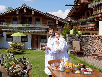 Hüttendorf - Wellnessbereich: in Chalets - Barwies - Der perfekte Start in den Tag - Alpin Chalets Panoramahotel Oberjoch