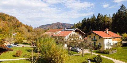 Hüttendorf - Terrasse - Ainring - Herbst - Chalets&Suiten Beim Waicher