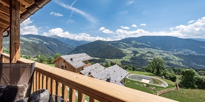 Hüttendorf - Schwerpunkt: Winterurlaub - Trentino-Südtirol - Ausblick Apartment






 - Dilia Dolomites