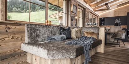 Hüttendorf - Private Spa - Ellmau - Kuschel Couch mit Ausblick. - Ferienhütten Tirol