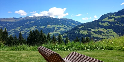 Hüttendorf - Terrasse - Kolsassberg - Alpenchalet Bergkristall - Ferienhütten Tirol