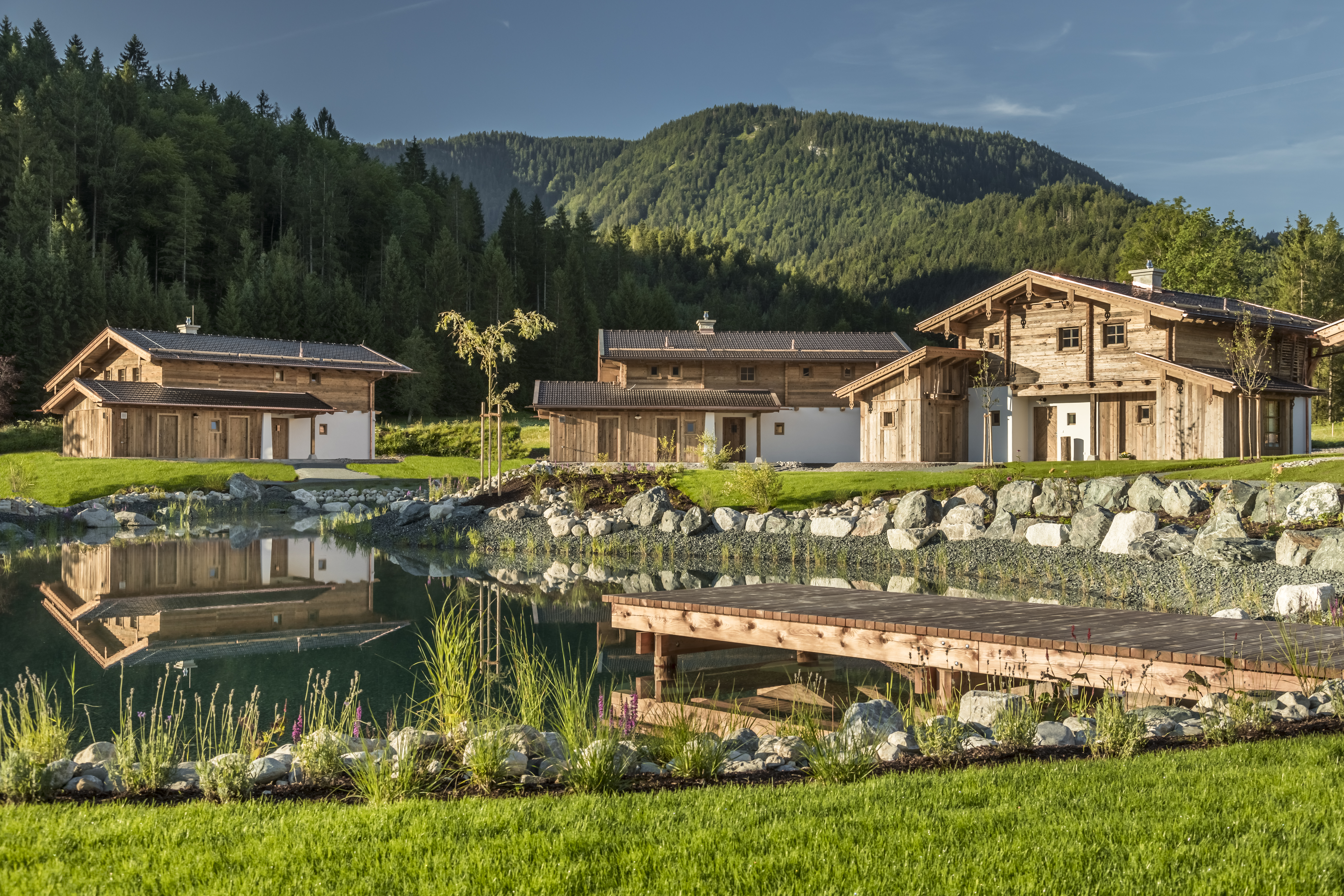 Chalet - Chaletdorf auf Gut Steinbach mit Naturschwimmteich - Gut Steinbach Hotel Chalets SPA