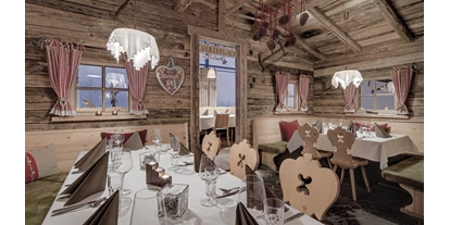 Hüttendorf - Sauna: im Hauptgebäude - Aspeth - INNs HOLZ Chaletdorf Restaurant im INNs HOLZ Herzerlalm - INNs HOLZ Chaletdorf