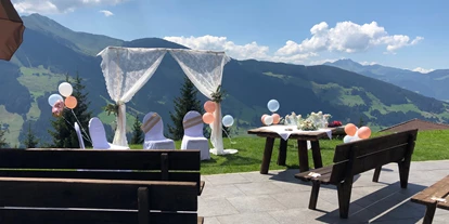 Hüttendorf - Chaletgröße: mehr als 10 Personen - Kochel am See - super Wetter bei der Hochzeit - Luxuschalet Bischofer-Bergwelt