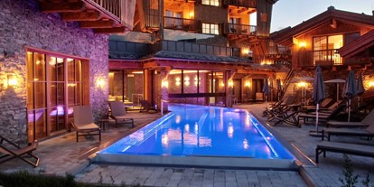 Hüttendorf - Pools: Innenpool - PLZ 5722 (Österreich) - Unsere Infinitypool - Bergdorf Hotel Zaglgut Ski In & Ski Out