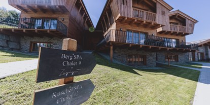Hüttendorf - Hot Tub: beim Chalet - Scheffau am Wilden Kaiser - Bergdorf Zaglgut - Bergdorf Hotel Zaglgut Ski In & Ski Out