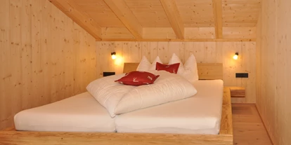 Hüttendorf - Schwerpunkt: Winterurlaub - Wald (Landkreis Ostallgäu) - jeweils 2 Doppelzimmer in den großen Hütten -  Lechtal Chalets