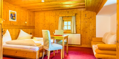 Hüttendorf - Schwerpunkt: Skiurlaub - Altenhof (Goldegg) - Zimmer Chalet Bascht - Chalet Marolden