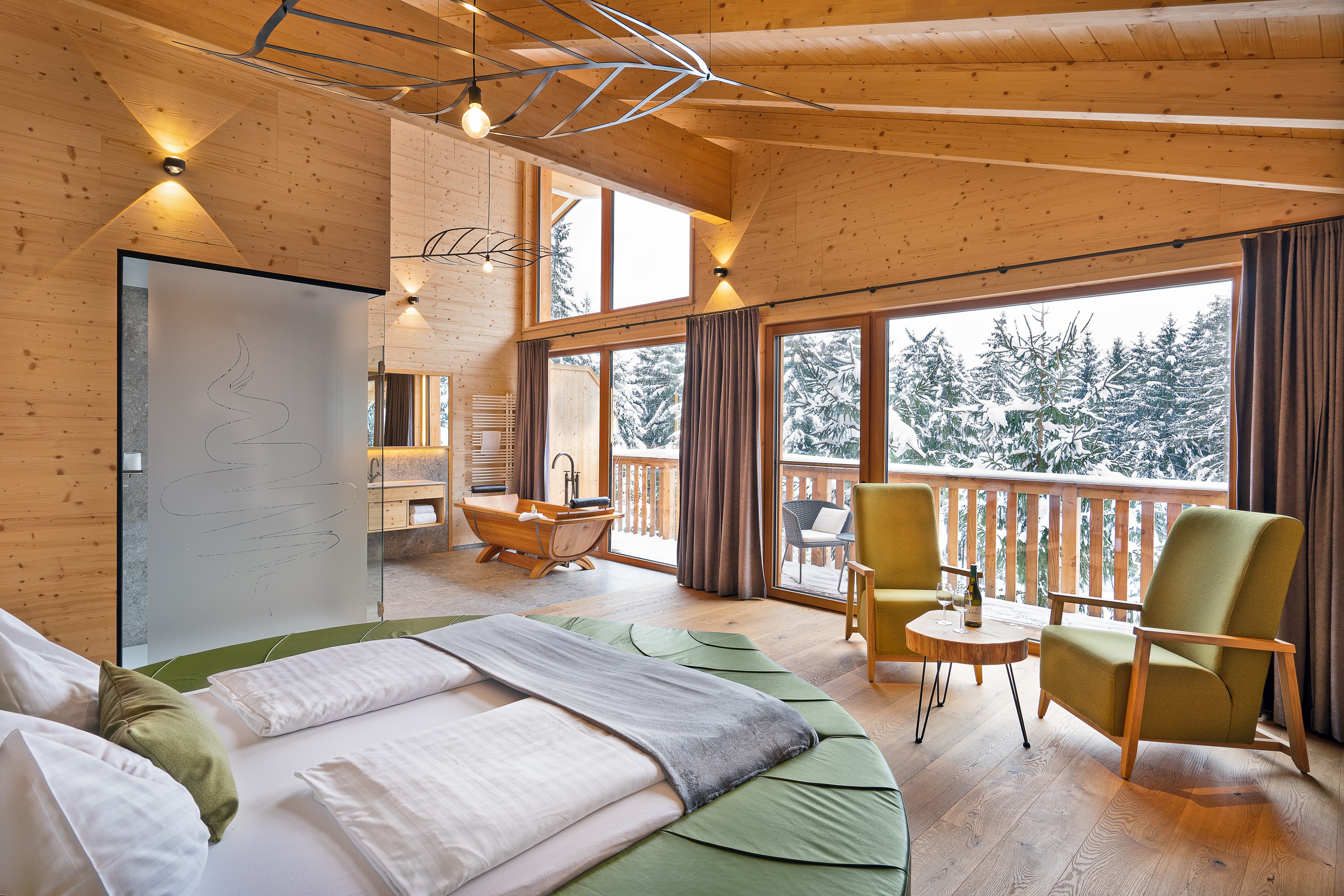 Chalet - Baumhotel Waldromantik innen - Baumhotels WaldEntdeckerWelt