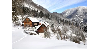 Hüttendorf - Terrasse - Strienzing - Winter - Romantische Ferienhütte