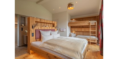 Hüttendorf - Wellnessbereich: in Chalets - Tirol - Schlafzimmer mit 2 bequemen Etagenbetten - Gränobel Chalets