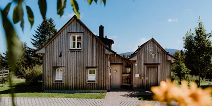 Hüttendorf - Alleinlage - Freden (Leine) - Exklusive Lodge mit 3 Schlafräumen, Kamin und Sauna. Freistehendes Haus. - Torfhaus HARZRESORT