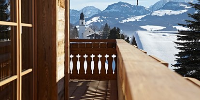 Hüttendorf - zustellbares Kinderbett - PLZ 6835 (Österreich) - Außenansicht Chalet im Winter - Chalet F