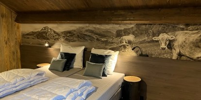 Hüttendorf - Schwerpunkt: Winterurlaub - Ebene Reichenau - Schlafzimmer Chalet Luxe - DualResorts Afritz am See