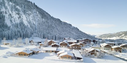 Hüttendorf - Rauchen: nur im Freien erlaubt - Untergrünau (Elbigenalp) - Wintermärchen im Tannheimer Tal Almdorf Tirol - Almdorf Tirol am Haldensee
