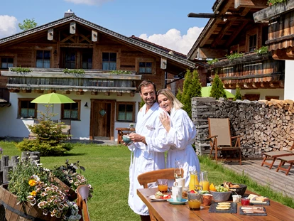Hüttendorf - Schröcken - Der perfekte Start in den Tag - Alpin Chalets Panoramahotel Oberjoch