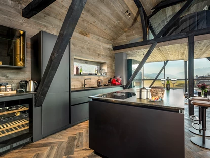 Hüttendorf - Fügenberg - Kitchen & Bar - Black Diamond Chalet