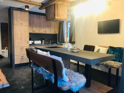 Hüttendorf - Snow Space Salzburg - Flachau - Wagrain - St. Johann - Unsere gemütliche Wohnküche. - Sieglhub Chalets Appartements Hotel