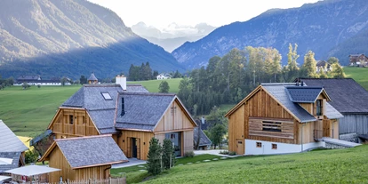 Hüttendorf - Ausseerland - Salzkammergut - Das Schmiedgut in der Abendsonne Richtung Dachstein - Schmiedgut Bad Aussee