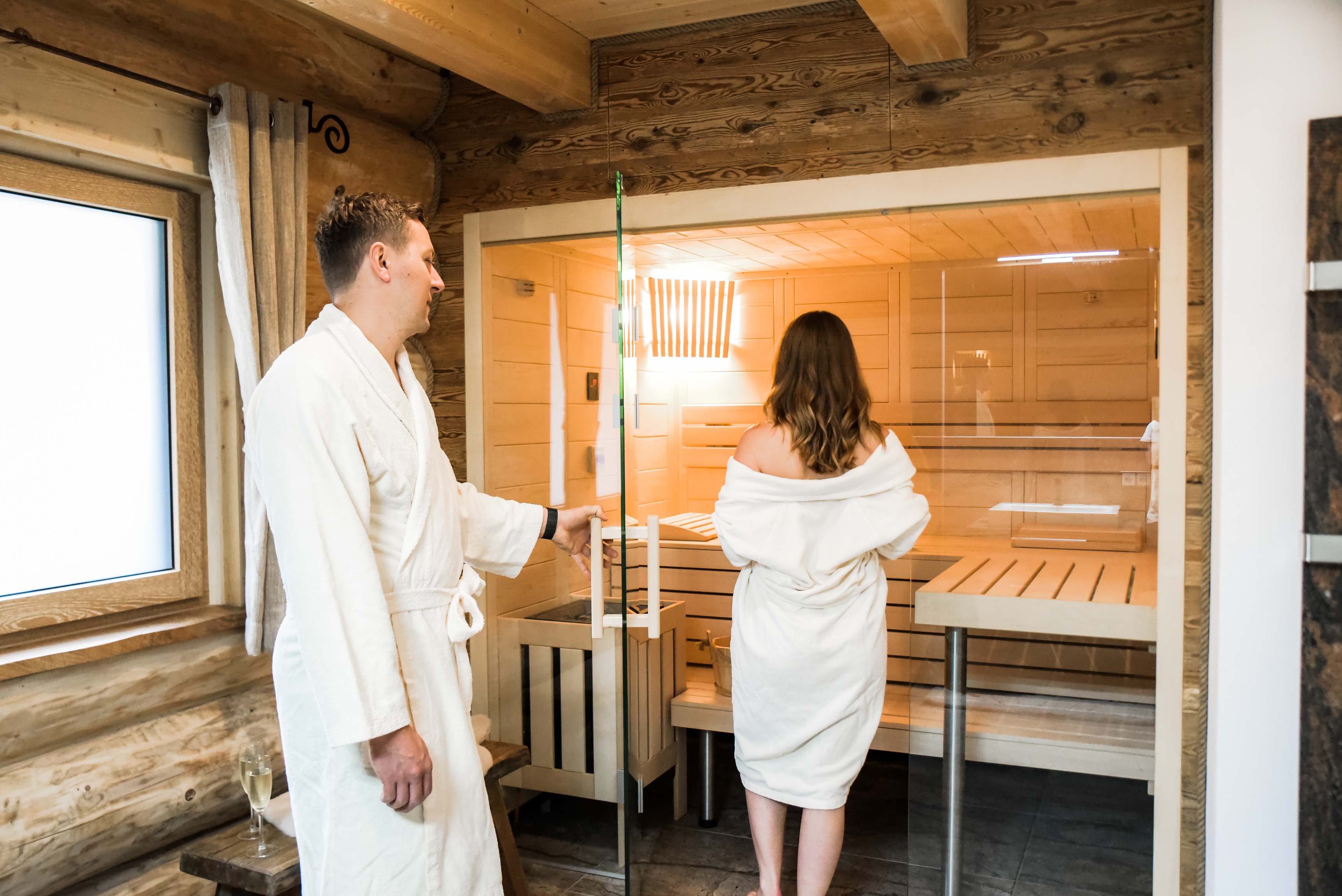 Hüttendorf - Frühstück: Frühstückservice - Blockhausen Luxus Chalets