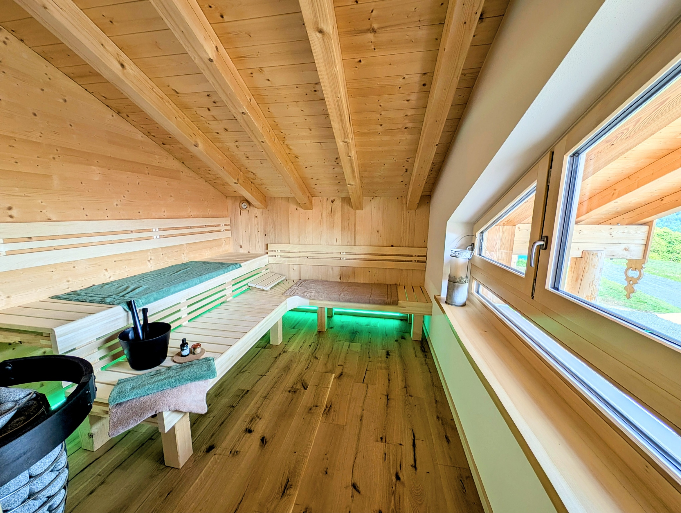 Hüttendorf - Bayern - Jedes Chalet mit privater finnischer Sauna - Inser Hof - Hüttenleben Bayern