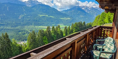 Hüttendorf - Chaletgröße: 8 - 10 Personen - Balkon im 1. Stock (Schlafzimmer 2 und 3) - Beim Rauter – Emberger Alm