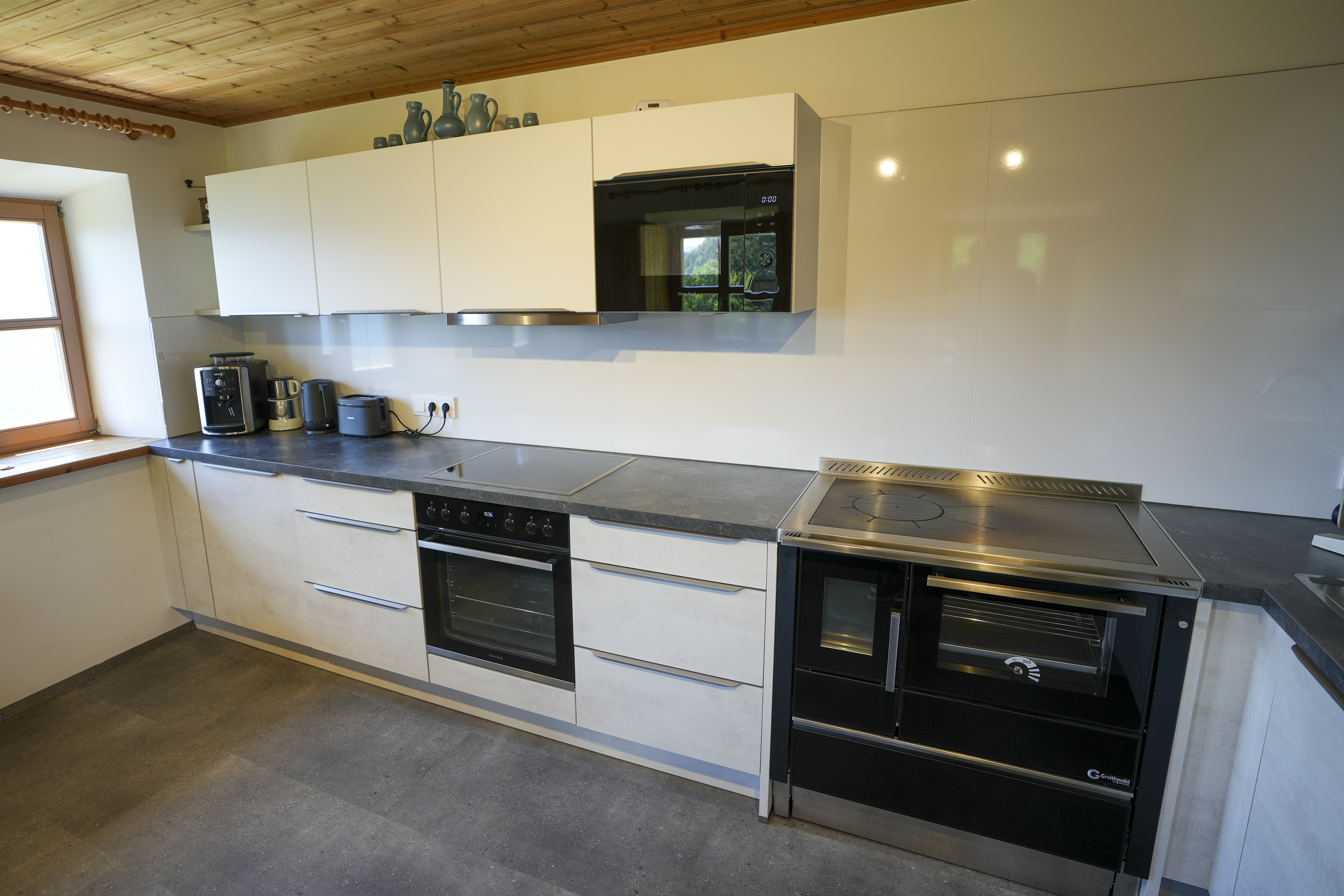 Chalet: Voll ausgestattete Küche - Beim Rauter – Emberger Alm - Essen | Trinken, Innen