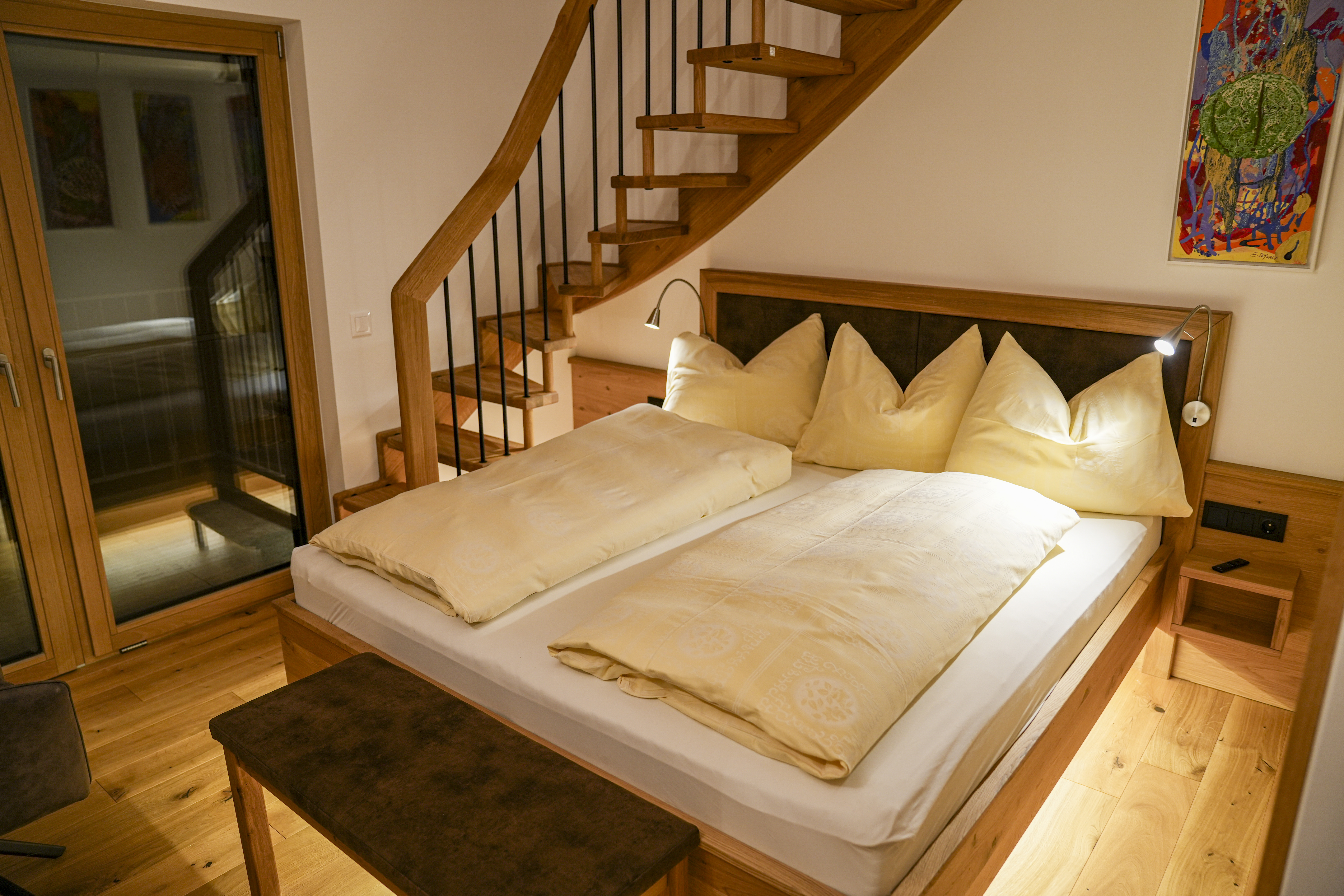 Chalet: Doppelbett unten – Maisonette-Zimmer - Das Jakob – Historia in Otium - Innen