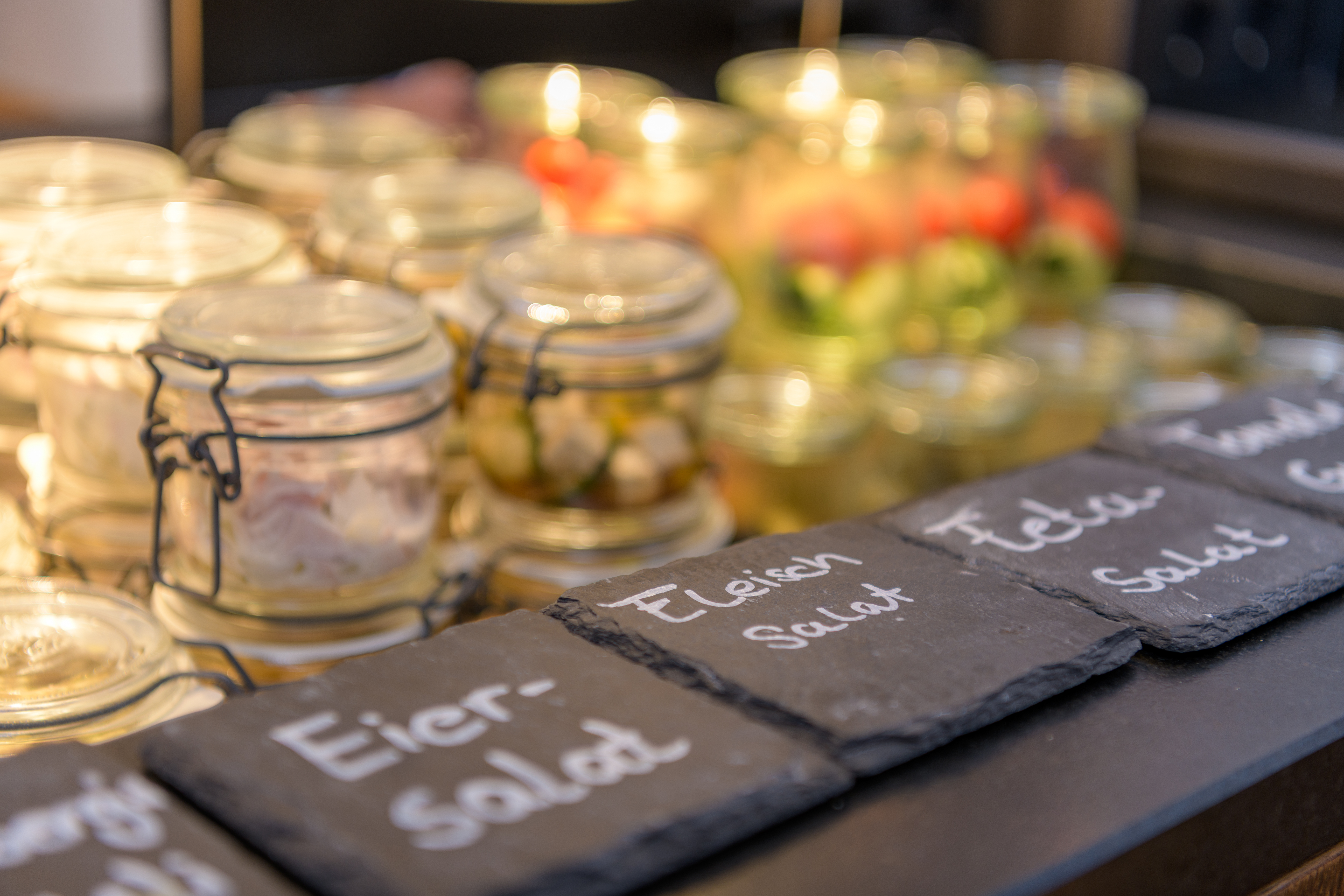 Chalet: Frühstücksbuffet - GutsAlm Harlachberg - Essen | Trinken