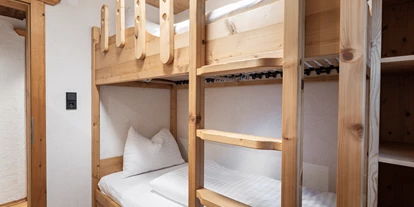 Hüttendorf - Pfunds - Stockbettzimmer - Chalet Laudegg